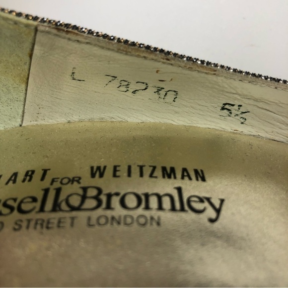 𝅺STUART Weitzman Shoes for Russell & Bromley metallic sparkle platform pumps - Picture 7 of 13